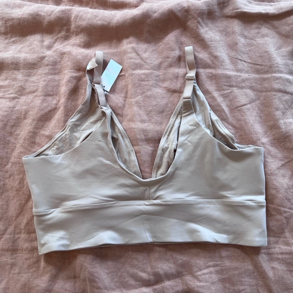 Bundle* GAP ‘Love’ Triangle Bralette. Black & Beige. 
Size L. NWT - Picture 4 of 4